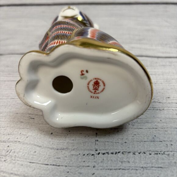 Royal Crown Derby Imari Decorated Cat Figurine English Bone China  5” Tall - Picture 6 of 6